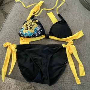 Hobie string 2 piece bikini